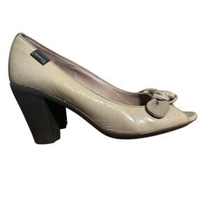 Camper Twins Peep Toe Bow Heels EU 35 | Cream Leather Pumps | 3” Heel